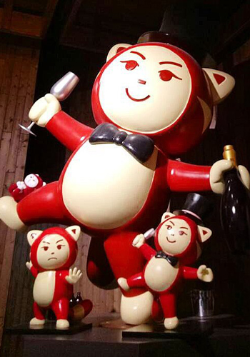 Xiao Hong - RedTail Genting's mascot