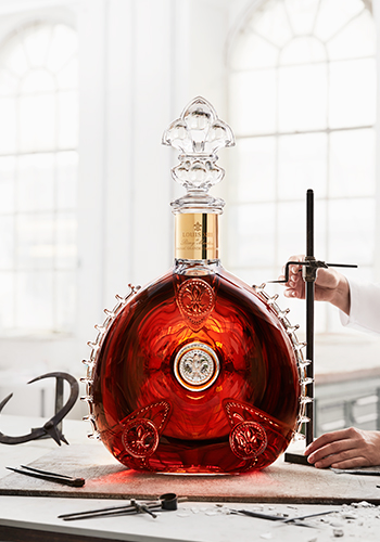 LXIII Salmanazar the biggest decanter int he world