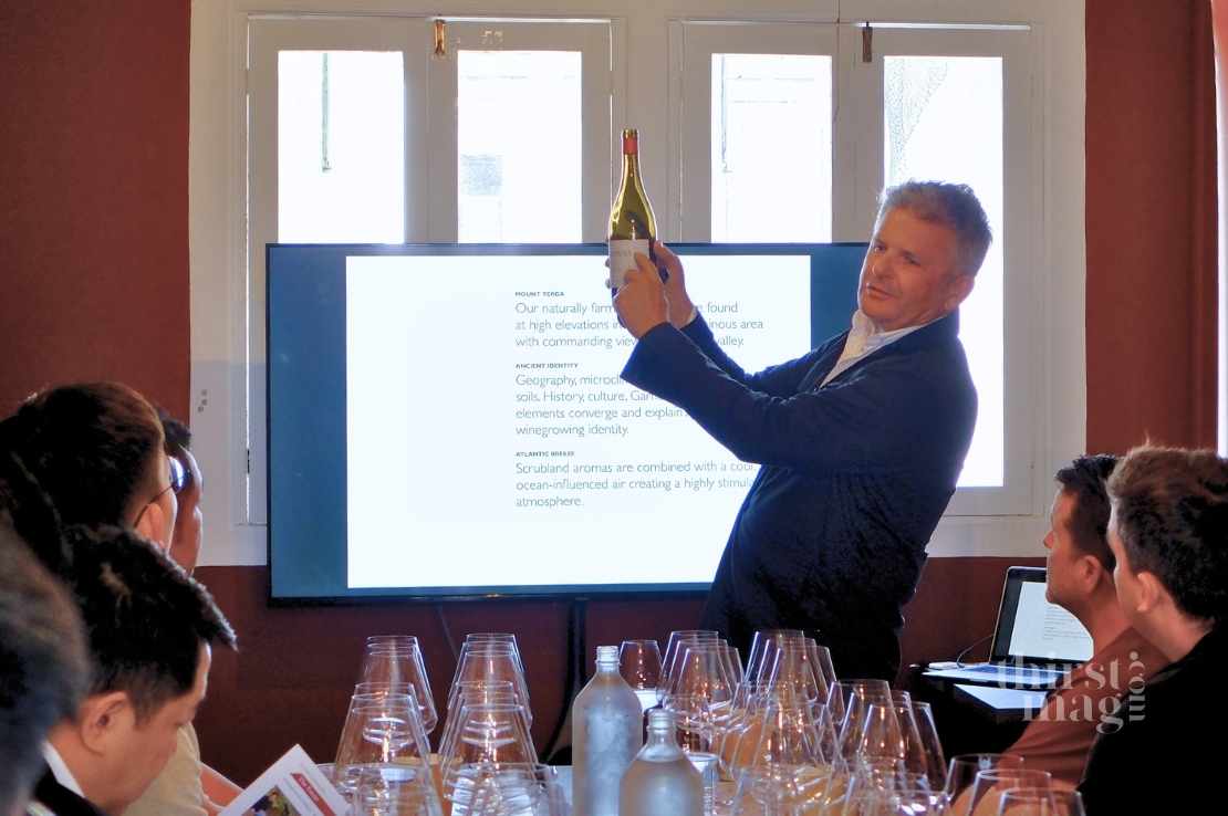 Alvaro Palacios at the masterclass in Praelum Singapore