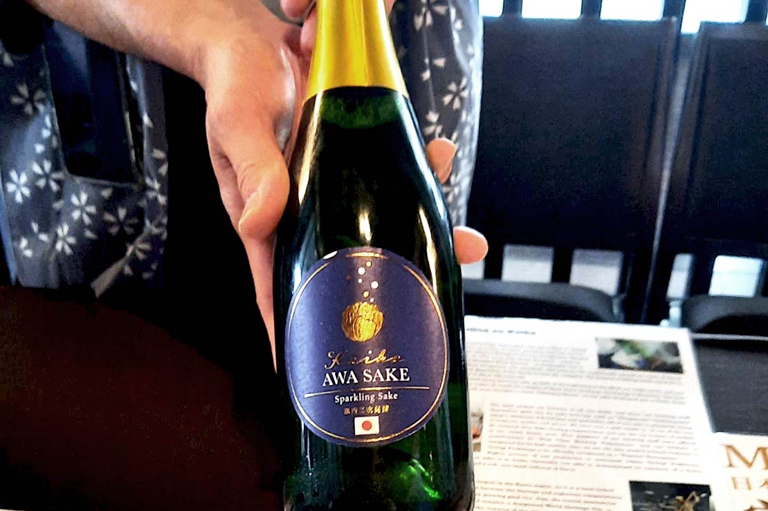 Awasake, The Sparkling Sake Revolution: A Fusion of Tradition and Innovation