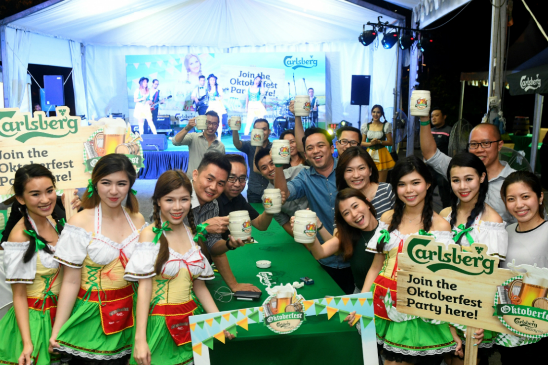 Resorts World Genting celebrates Oktoberfest at Starlight Carnival